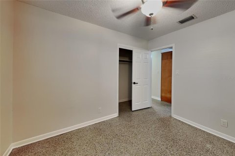 Villa ou maison à louer à Tampa, Floride: 3 chambres, 142.7 m2 № 2396486 - photo 10