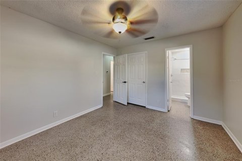 Villa ou maison à louer à Tampa, Floride: 3 chambres, 142.7 m2 № 2396486 - photo 6
