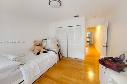 Touwnhouse à louer à Doral, Floride: 3 chambres, 176.33 m2 № 1933036 - photo 7