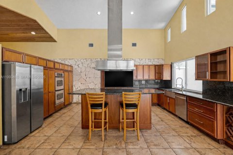 Casa en venta en Miami, Florida, 6 dormitorios, 478.54 m2 № 2186075 - foto 11