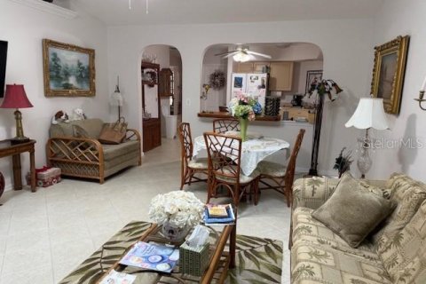 House in Punta Gorda, Florida 2 bedrooms, 113.53 sq.m. № 1918229 - photo 21