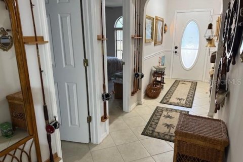 House in Punta Gorda, Florida 2 bedrooms, 113.53 sq.m. № 1918229 - photo 12