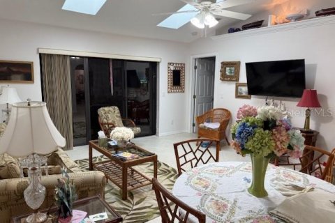 House in Punta Gorda, Florida 2 bedrooms, 113.53 sq.m. № 1918229 - photo 19