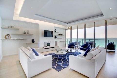 Condo in Bal Harbour, Florida, 3 bedrooms  № 2061072 - photo 3