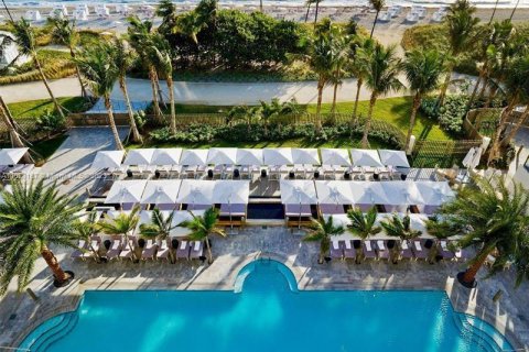 Condo in Bal Harbour, Florida, 3 bedrooms  № 2061072 - photo 25