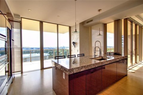 Condo in Bal Harbour, Florida, 3 bedrooms  № 2061072 - photo 8