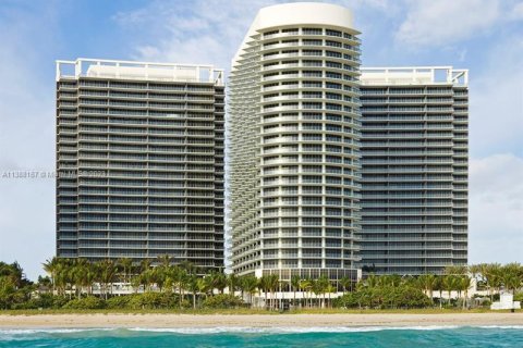 Condo in Bal Harbour, Florida, 3 bedrooms  № 2061072 - photo 23