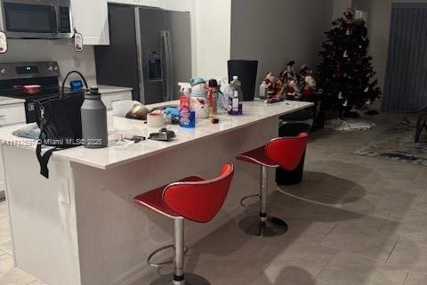 Casa en venta en Lehigh Acres, Florida, 5 dormitorios, 221.57 m2 № 1975840 - foto 4