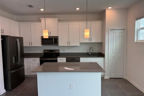 Townhouse in Kissimmee, Florida 3 bedrooms, 155.52 sq.m. № 2218702 - photo 9