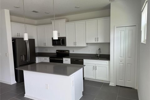 Townhouse in Kissimmee, Florida 3 bedrooms, 155.52 sq.m. № 2218702 - photo 10