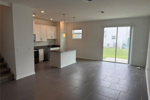Townhouse in Kissimmee, Florida 3 bedrooms, 155.52 sq.m. № 2218702 - photo 5