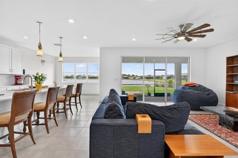 House in Punta Gorda, Florida 5 bedrooms, 430.69 sq.m. № 2119030 - photo 9