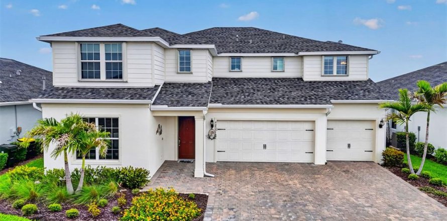 House in Punta Gorda, Florida 5 bedrooms, 430.69 sq.m. № 2119030