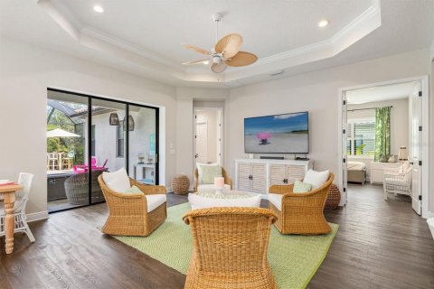 House in Englewood, Florida 3 bedrooms, 207.73 sq.m. № 1898589 - photo 9