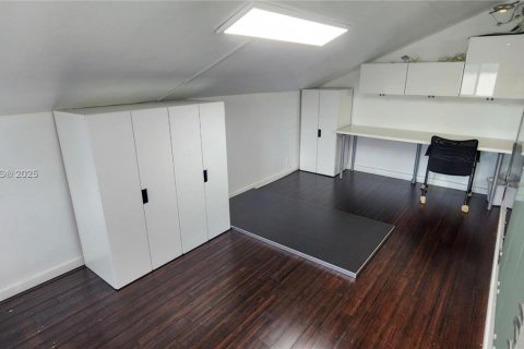 House in Cooper City, Florida 4 bedrooms, 228.17 sq.m. № 1931966 - photo 14