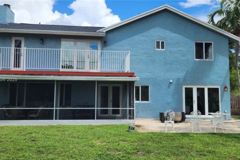 House in Cooper City, Florida 4 bedrooms, 228.17 sq.m. № 1931966 - photo 24