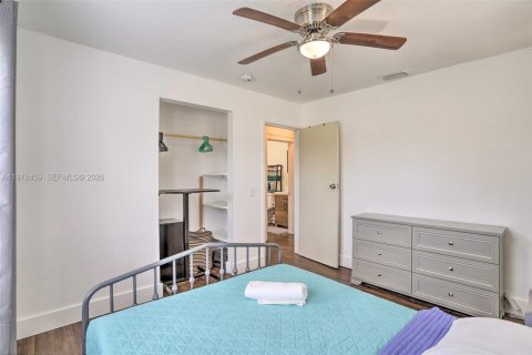 Villa ou maison à louer à Miami, Floride: 2 chambres, 66.89 m2 № 2046099 - photo 13