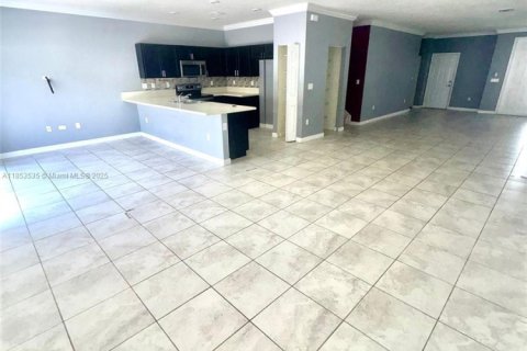 Casa en venta en Homestead, Florida, 5 dormitorios, 201.6 m2 № 1871971 - foto 5