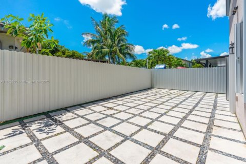 Casa en venta en Homestead, Florida, 5 dormitorios, 201.6 m2 № 1871971 - foto 28