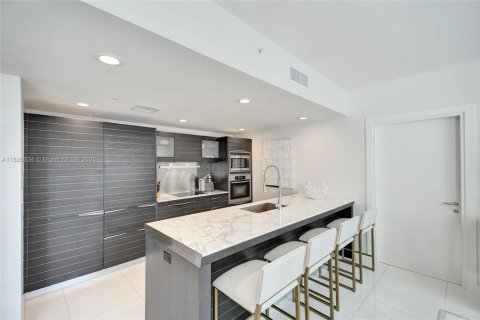 Copropriété à vendre à Miami, Floride: 2 chambres, 146.69 m2 № 1948224 - photo 4