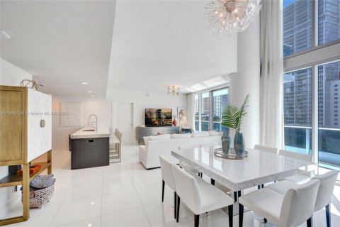 Copropriété à vendre à Miami, Floride: 2 chambres, 146.69 m2 № 1948224 - photo 3