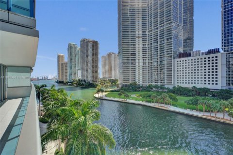 Copropriété à vendre à Miami, Floride: 2 chambres, 146.69 m2 № 1948224 - photo 7