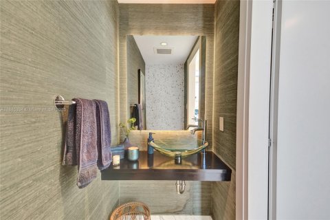 Copropriété à vendre à Miami, Floride: 2 chambres, 146.69 m2 № 1948224 - photo 2