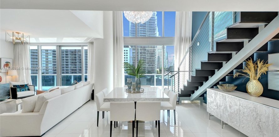Condo à Miami, Floride, 2 chambres № 1948224