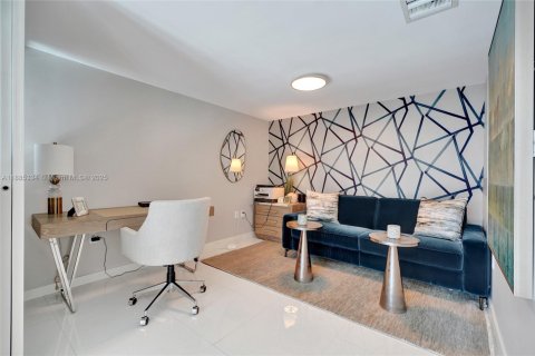 Copropriété à vendre à Miami, Floride: 2 chambres, 146.69 m2 № 1948224 - photo 19