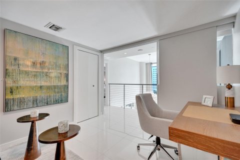 Copropriété à vendre à Miami, Floride: 2 chambres, 146.69 m2 № 1948224 - photo 20