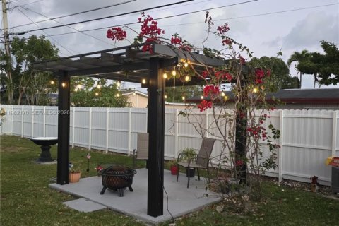 Villa ou maison à vendre à Cutler Bay, Floride: 3 chambres № 2045441 - photo 29