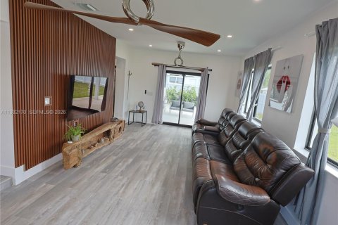 Villa ou maison à vendre à Cutler Bay, Floride: 3 chambres № 2045441 - photo 30