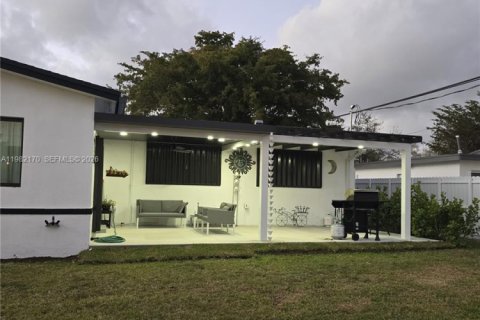 Villa ou maison à vendre à Cutler Bay, Floride: 3 chambres № 2045441 - photo 28