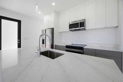 Touwnhouse à vendre à Pompano Beach, Floride: 3 chambres, 150.5 m2 № 2087431 - photo 7