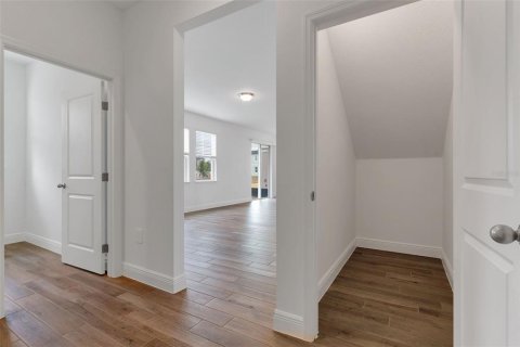 Villa ou maison à louer à Minneola, Floride: 4 chambres, 241.64 m2 № 1735198 - photo 15