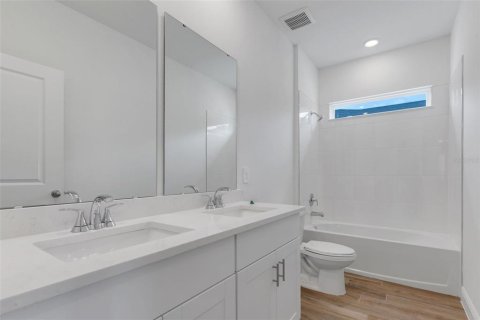 Villa ou maison à louer à Minneola, Floride: 4 chambres, 241.64 m2 № 1735198 - photo 24