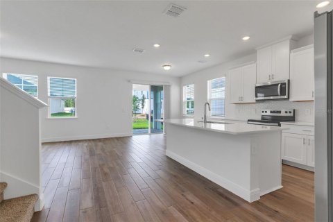 Villa ou maison à louer à Minneola, Floride: 4 chambres, 241.64 m2 № 1735198 - photo 11