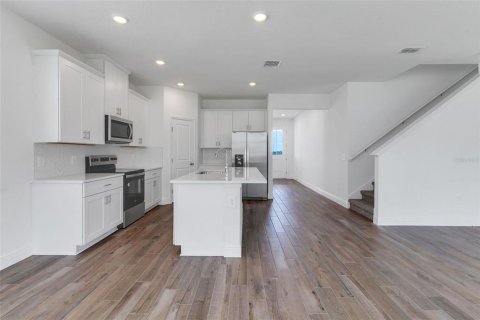 Villa ou maison à louer à Minneola, Floride: 4 chambres, 241.64 m2 № 1735198 - photo 7