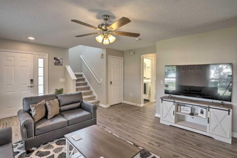 Villa ou maison à louer à Haines City, Floride: 4 chambres, 160.54 m2 № 2213585 - photo 5