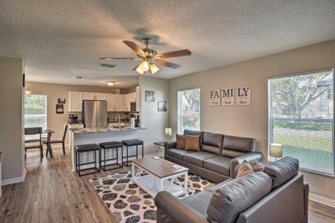 Villa ou maison à louer à Haines City, Floride: 4 chambres, 160.54 m2 № 2213585 - photo 3