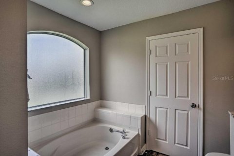 Villa ou maison à louer à Haines City, Floride: 4 chambres, 160.54 m2 № 2213585 - photo 24