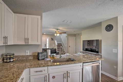 Villa ou maison à louer à Haines City, Floride: 4 chambres, 160.54 m2 № 2213585 - photo 8