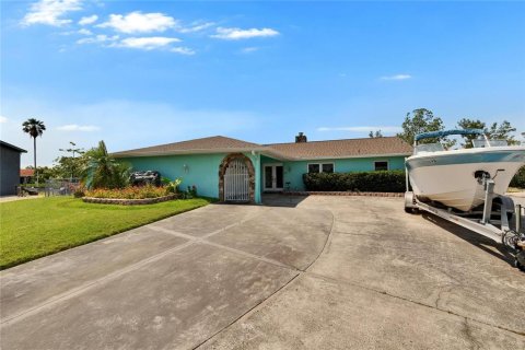 House in Apollo Beach, Florida 4 bedrooms, 238.39 sq.m. № 1679260 - photo 6