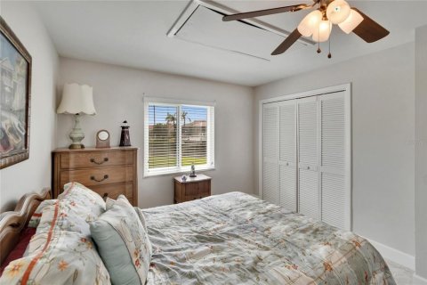House in Apollo Beach, Florida 4 bedrooms, 238.39 sq.m. № 1679260 - photo 23