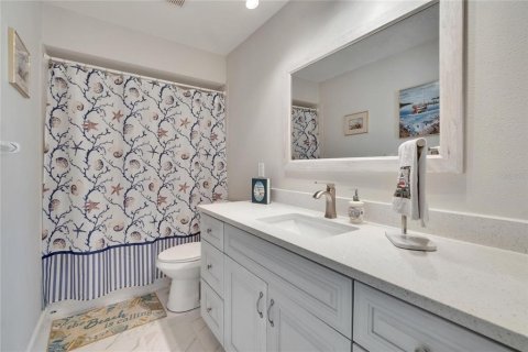 House in Apollo Beach, Florida 4 bedrooms, 238.39 sq.m. № 1679260 - photo 20