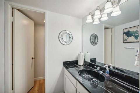 Condo in South Pasadena, Florida, 3 bedrooms  № 1829756 - photo 19