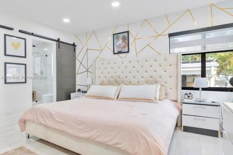 Casa en venta en Hollywood, Florida, 4 dormitorios, 173.54 m2 № 2077914 - foto 9
