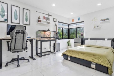 Casa en venta en Hollywood, Florida, 4 dormitorios, 173.54 m2 № 2077914 - foto 12