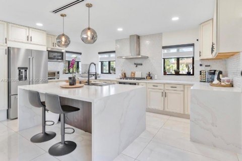 Casa en venta en Hollywood, Florida, 4 dormitorios, 173.54 m2 № 2077914 - foto 7