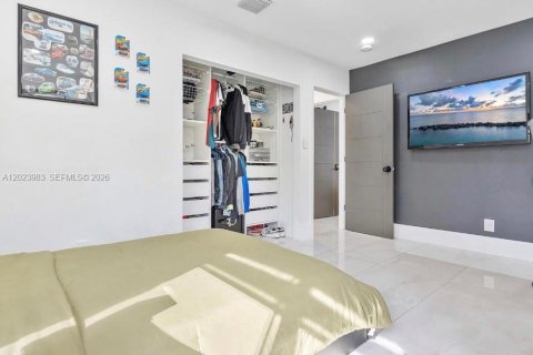 Casa en venta en Hollywood, Florida, 4 dormitorios, 173.54 m2 № 2077914 - foto 11
